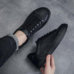 MEN'S SIMPLE CASUAL LACE-UP SNEAKERS 35243505S