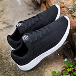 MEN'S BREATHABLE MESH LIGHTWEIGHT SNEAKERS 38490975S